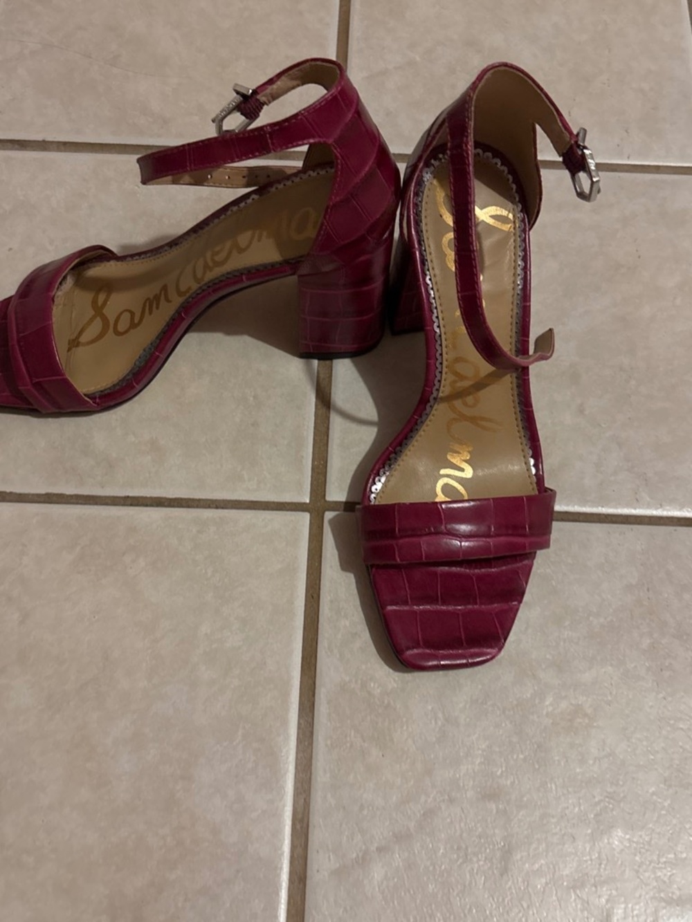 Heels - Picture 2 of 2